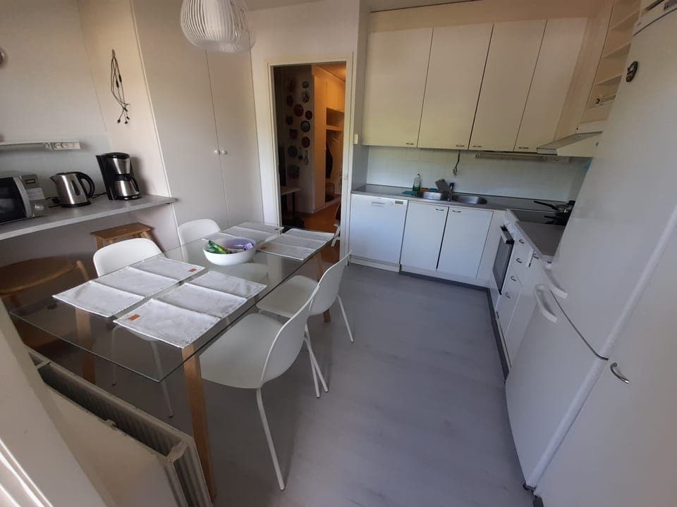 Kitchen full view