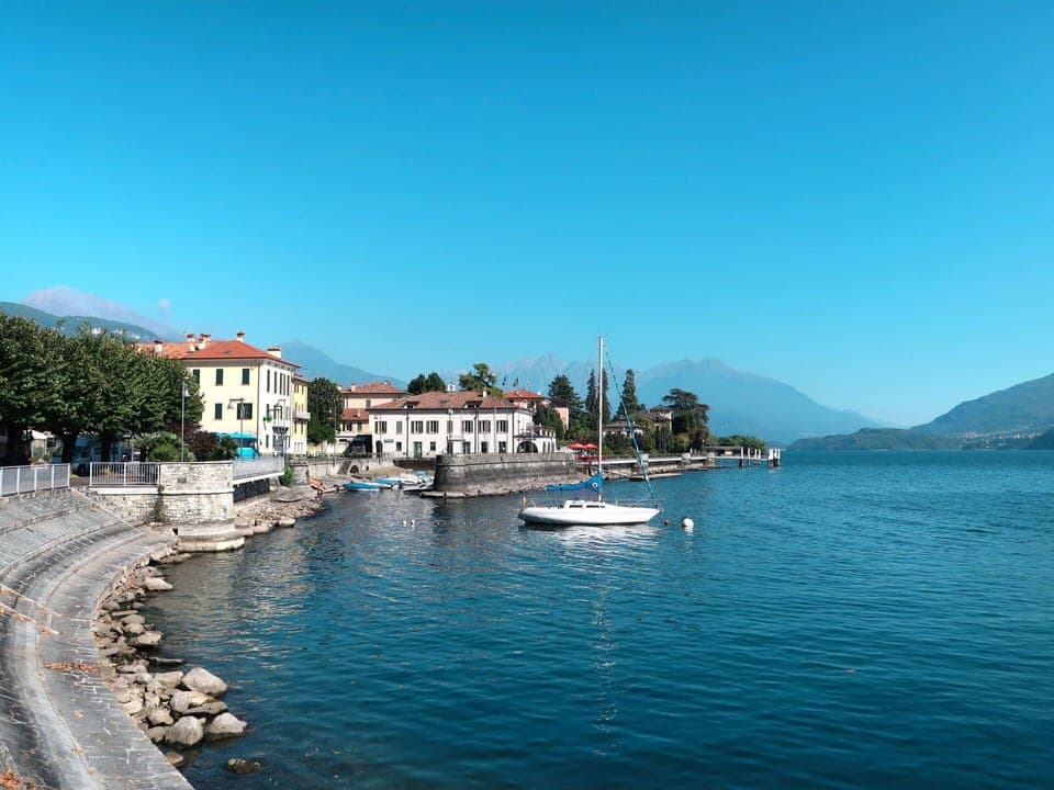 Furniture, Comfort, Wood, Bed, Lighting, Shade, Window, Floor, Flooring