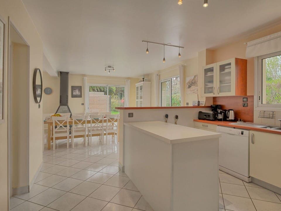 Furniture, Cabinetry, Window, Interior Design, Kitchen Appliance, Flooring, Floor, Kitchen, Wood