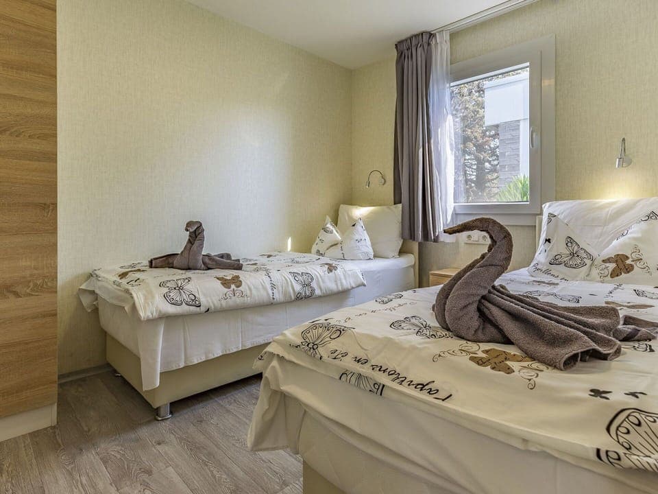 Furniture, Building, Comfort, Window, Wood, Textile, Interior Design, Bed Frame, Floor