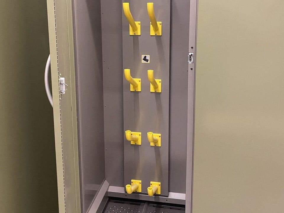 Door, Cabinetry, Wood, Rectangle, Gas, Audio Equipment, Door Handle, Metal, Fashion Accessory