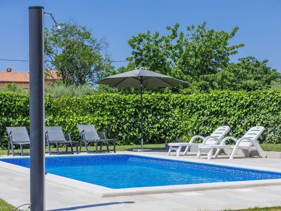 Water, Plant, Sky, Swimming Pool, Azure, Nature, Building, Outdoor Furniture, Shade, Tree