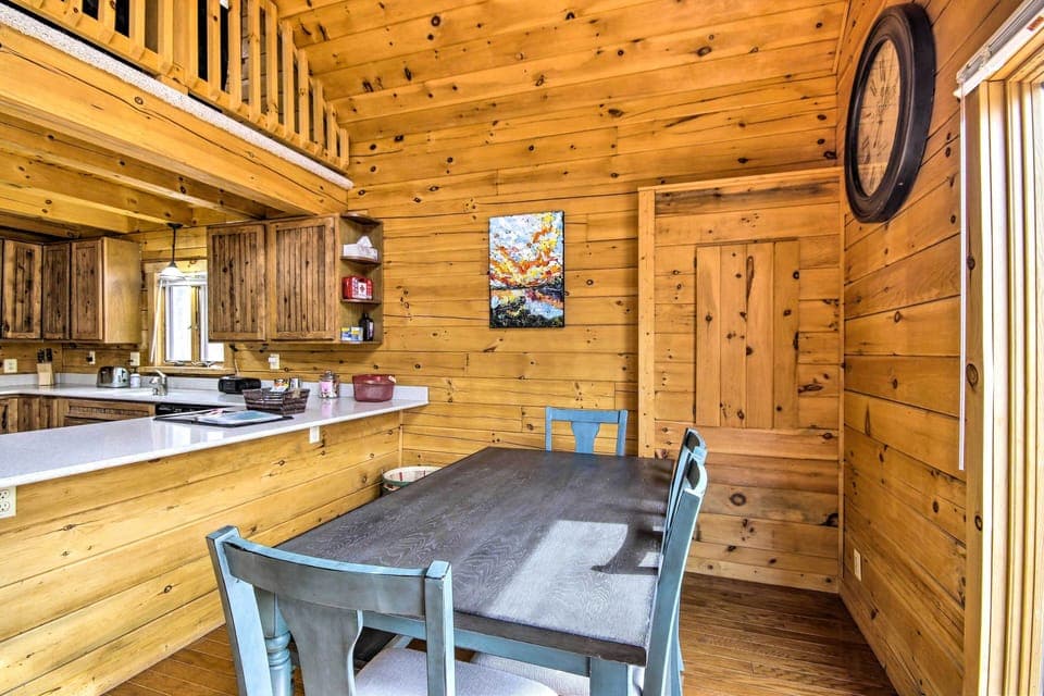 Dining Area | Dishware & Flatware
