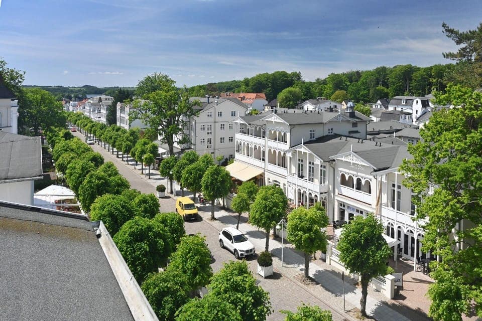 Area that directly surrounds the property