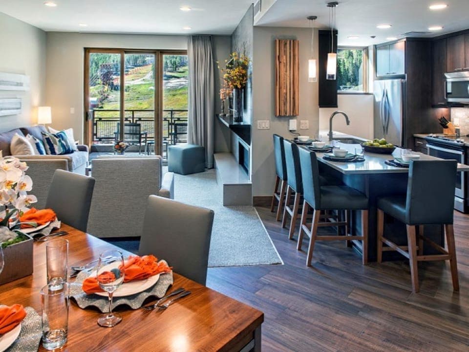 Large living and dining areas
