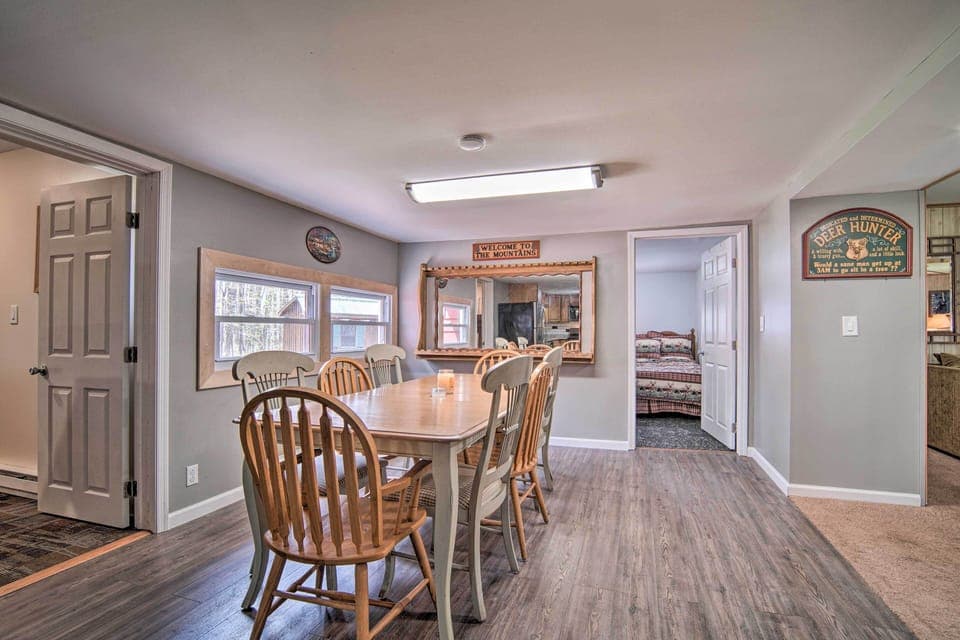 Dining Area | Dishware & Flatware