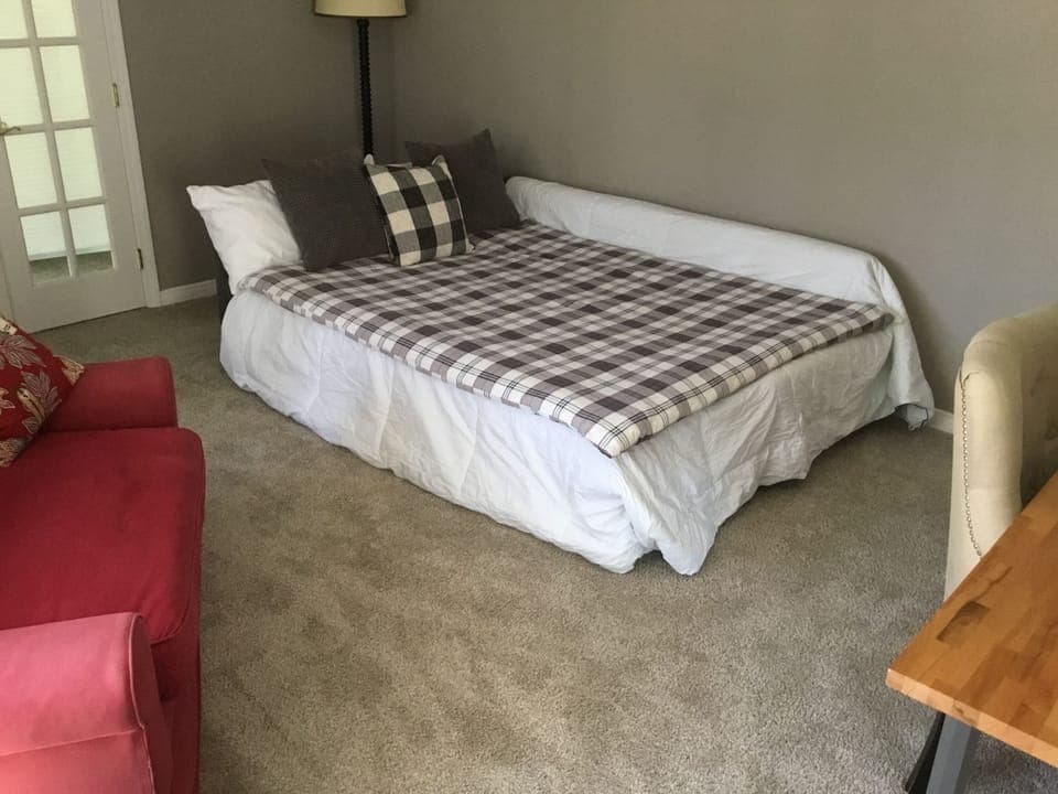 Bedroom #4 with convertible couch/queen bed, and couch/single bed.