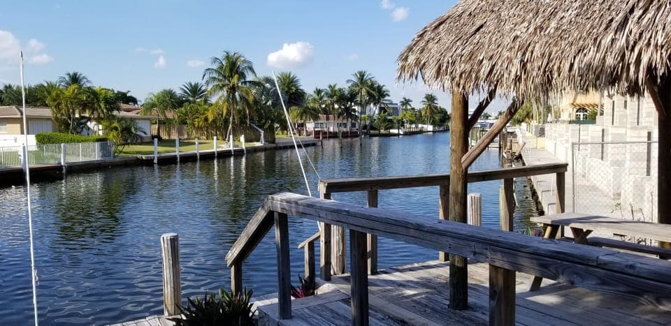 BOAT DOCK IS NOT AVAILABLE