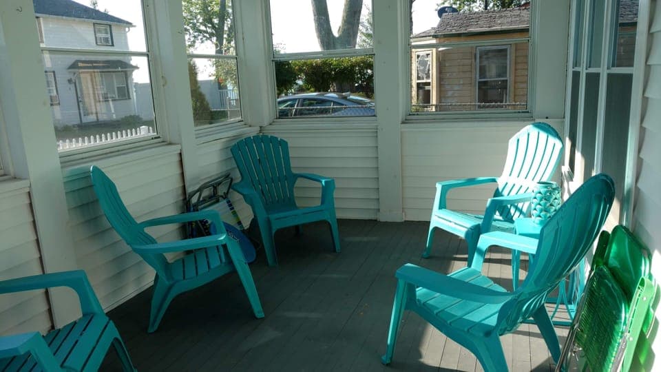 Front porch Looking north
