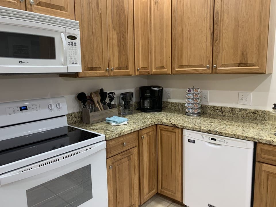 Kitchen appliances 