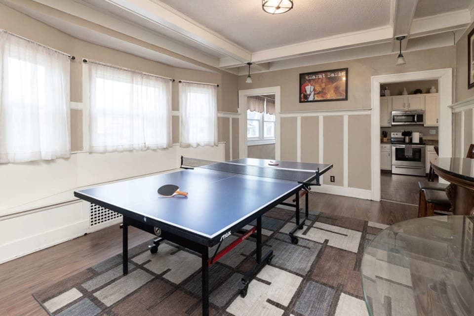 Ping Pong Room