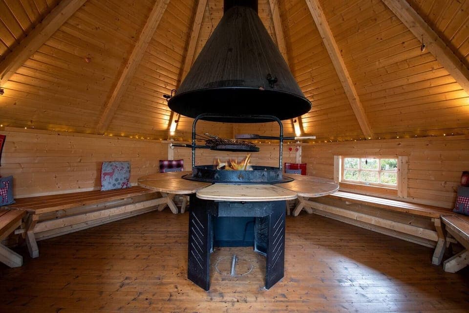 BBQ in all weathers in our cosy hut