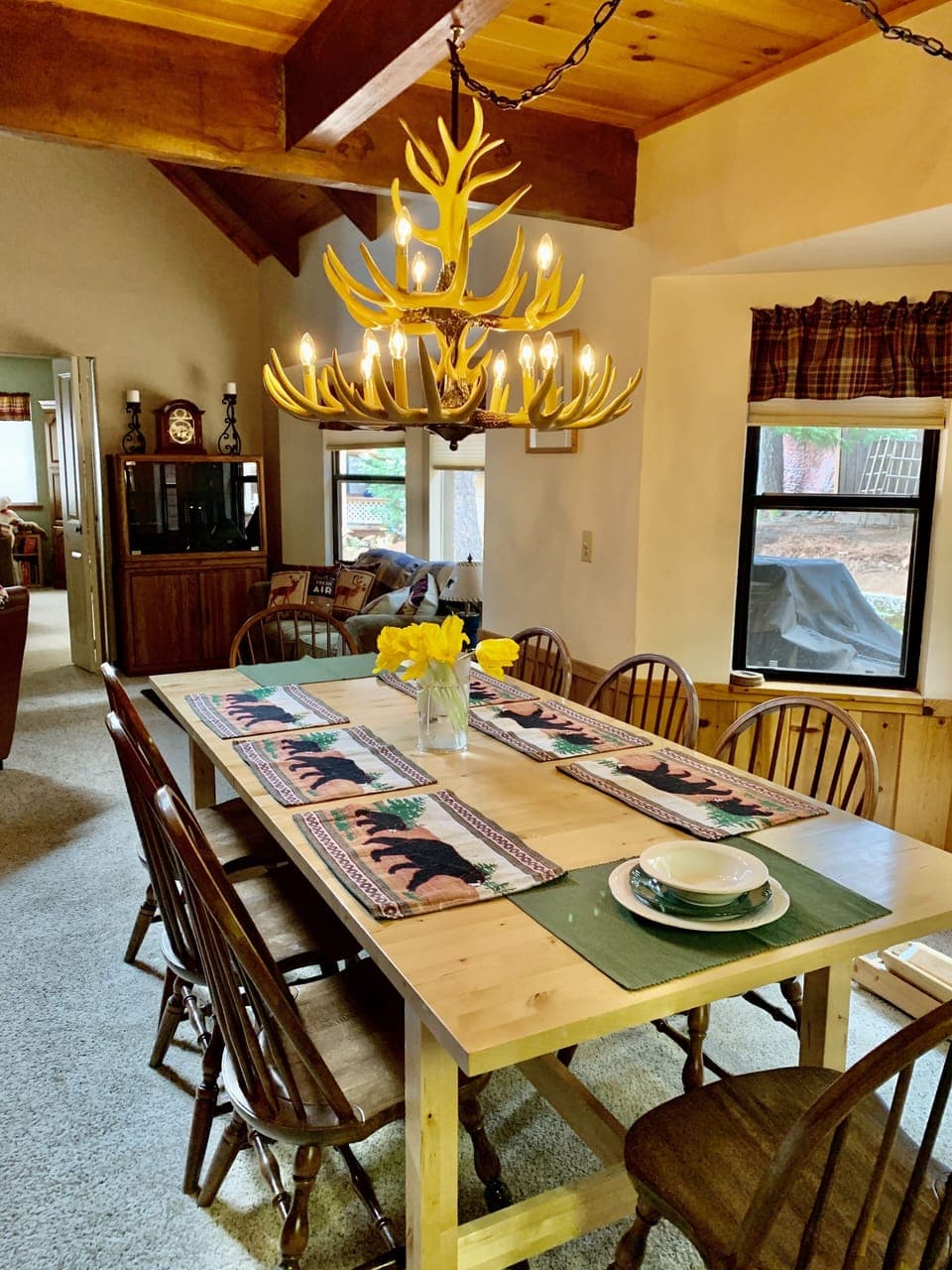 Comfortable dining for 8. Expands for 10. Extra chairs and leaves in closet.