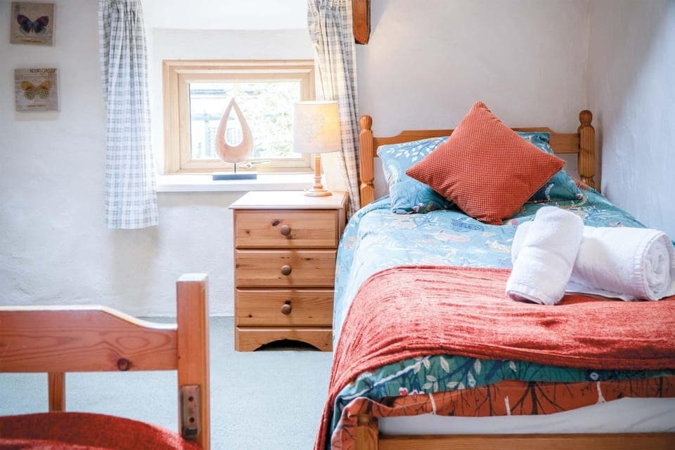 The Granary - 1 Bedroom Cottage - Saint Florence (22443)