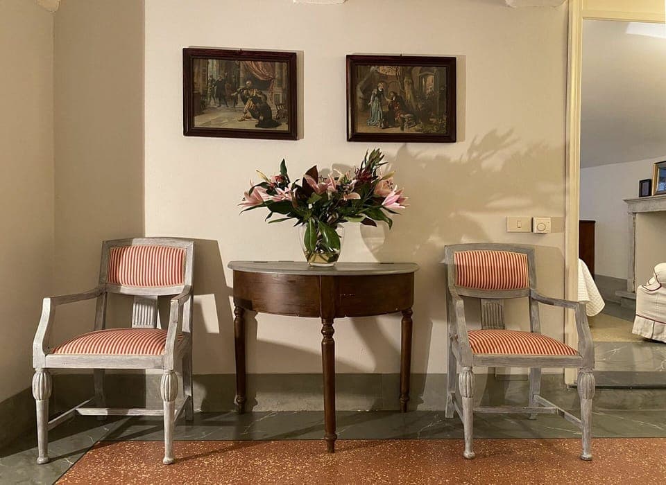 Living Room, Room Detail