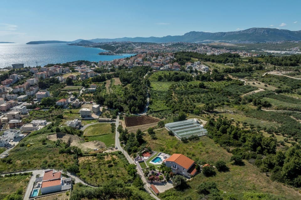 Enjoy breathtaking view to Adriatic Sea in privacy. 