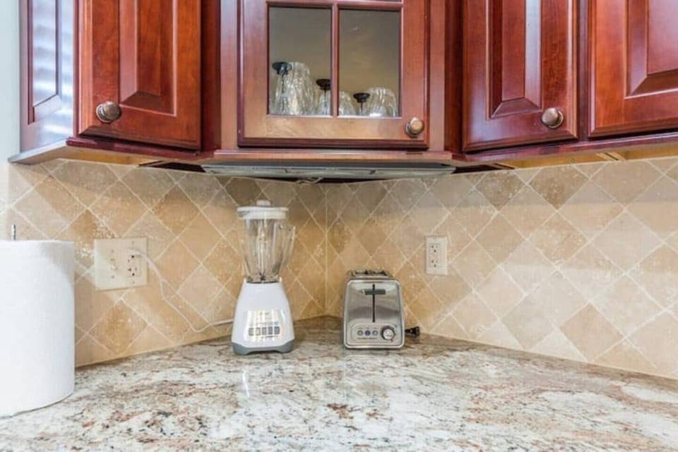 We provide basic kitchen appliances such as this blender and toaster. 