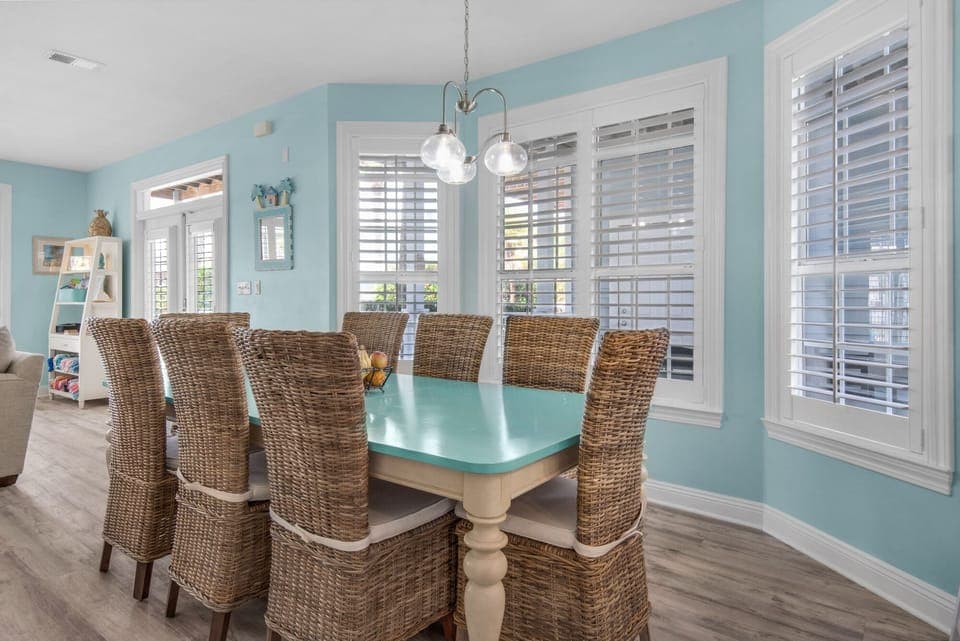 dining area in main house