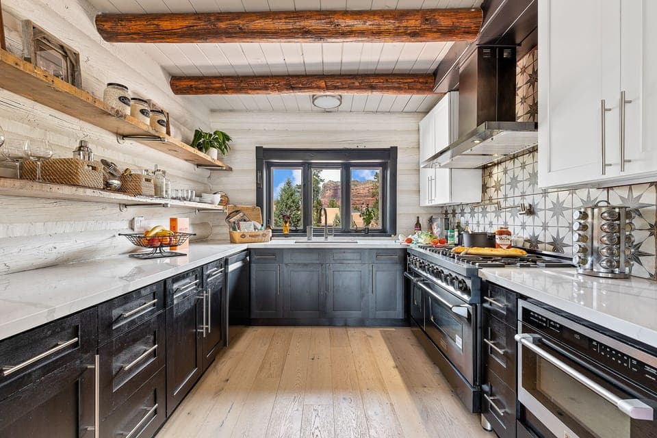 Fully Equipped Chefs Kitchen