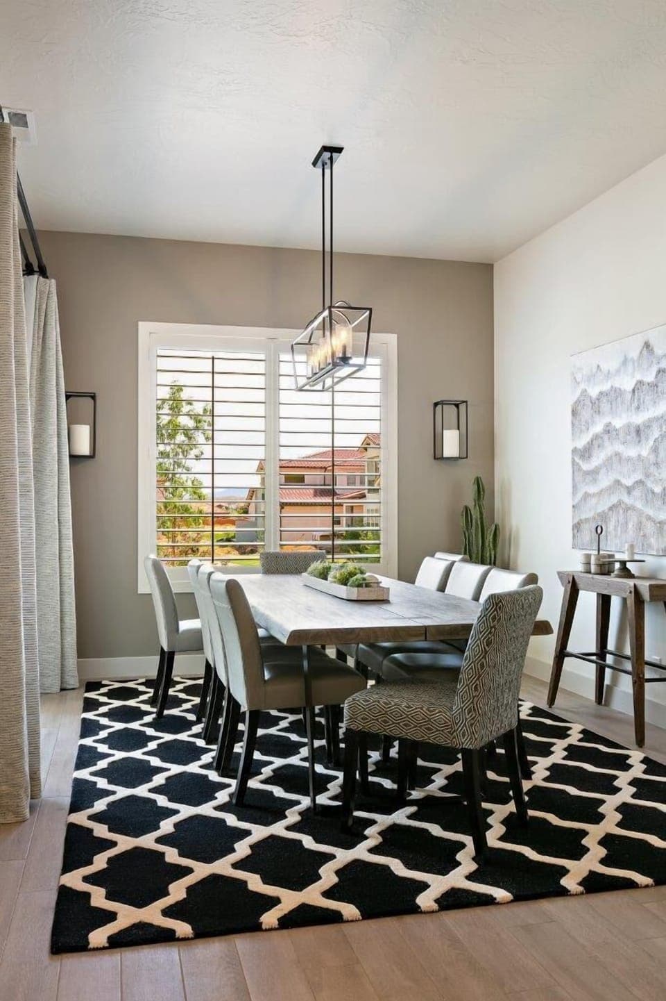 Dining area with seating for up to 10