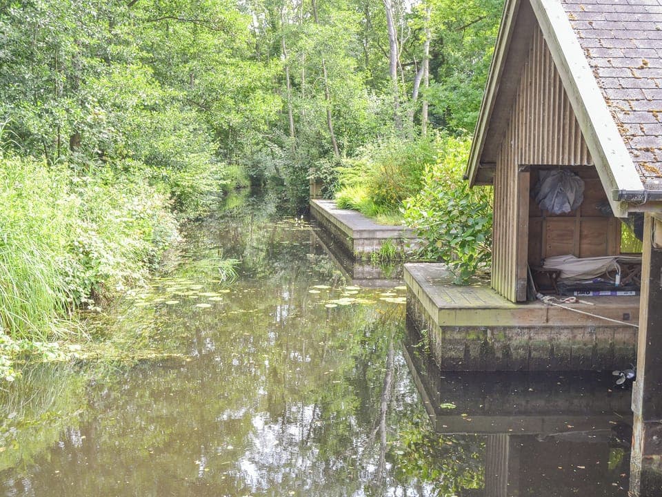 Garden and grounds | The Anchorage, Wroxham