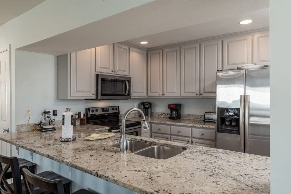 Modern Kitchen Island Escape Beach House