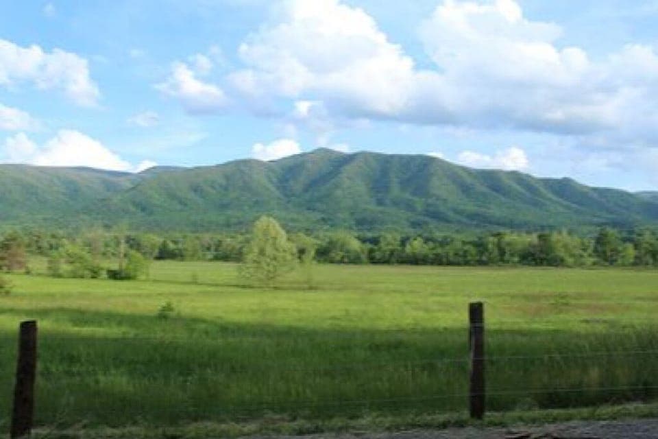 Beautiful view of smoky mountains in cades cove 