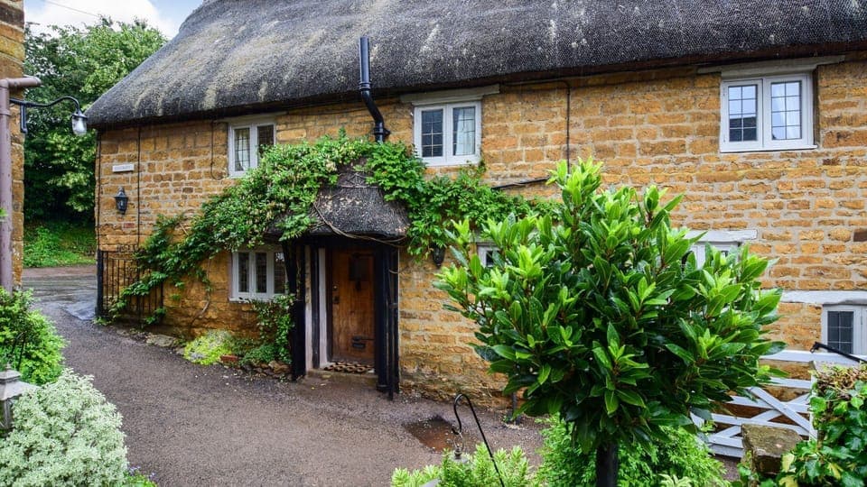 Front entrance, Suncroft, Bolthole Retreats