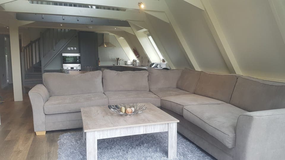 Lounge through to kitchen/diner