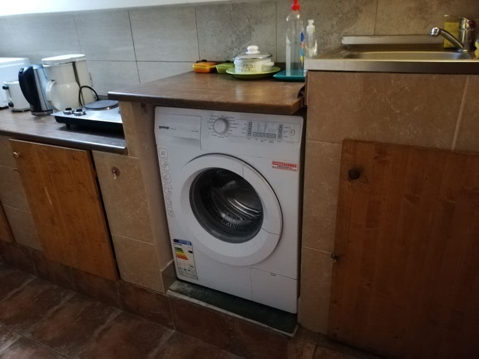 The washing machine/ Mașina de spălat