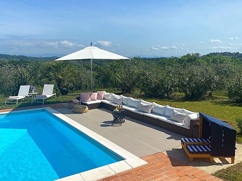 Pool with seating area Villa Casa Collina