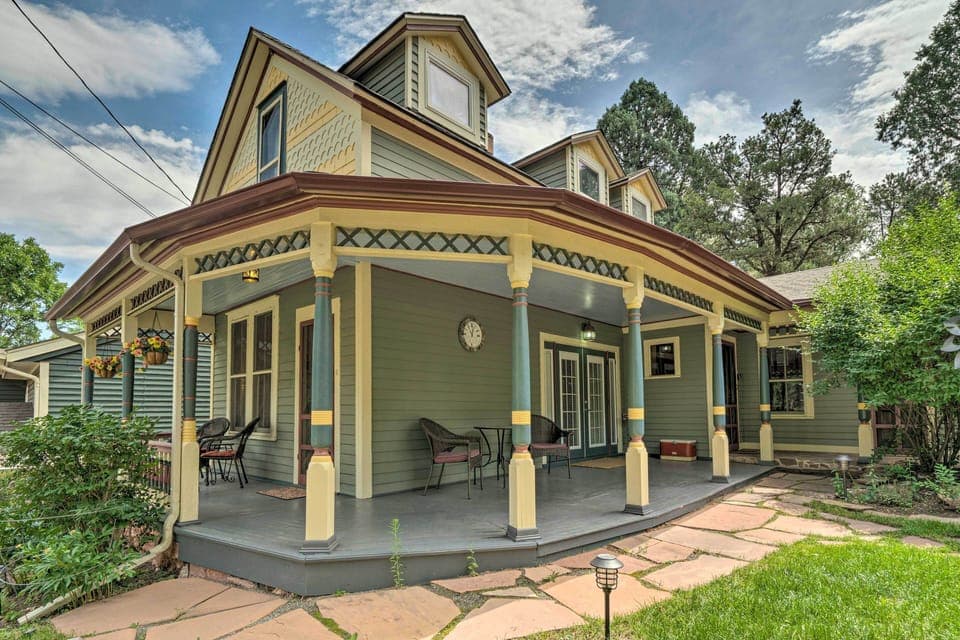 Manitou Springs Vacation Rental | 2BR | 2BA | 1,280 Sq Ft | Stairs to Access