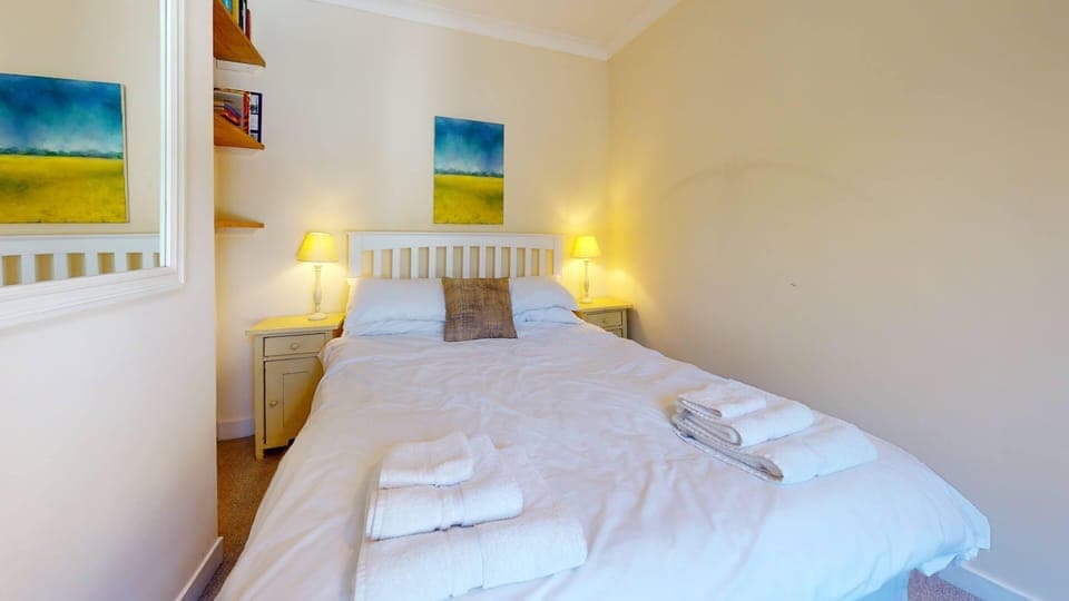 Princes Street Bedroom7