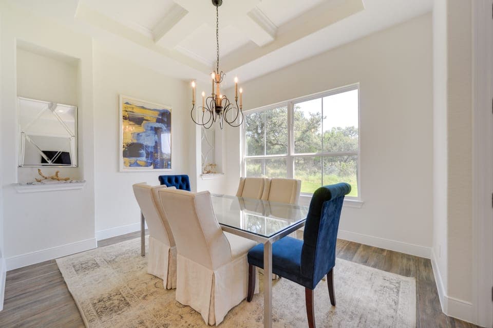 Dining Area | Dishware & Flatware