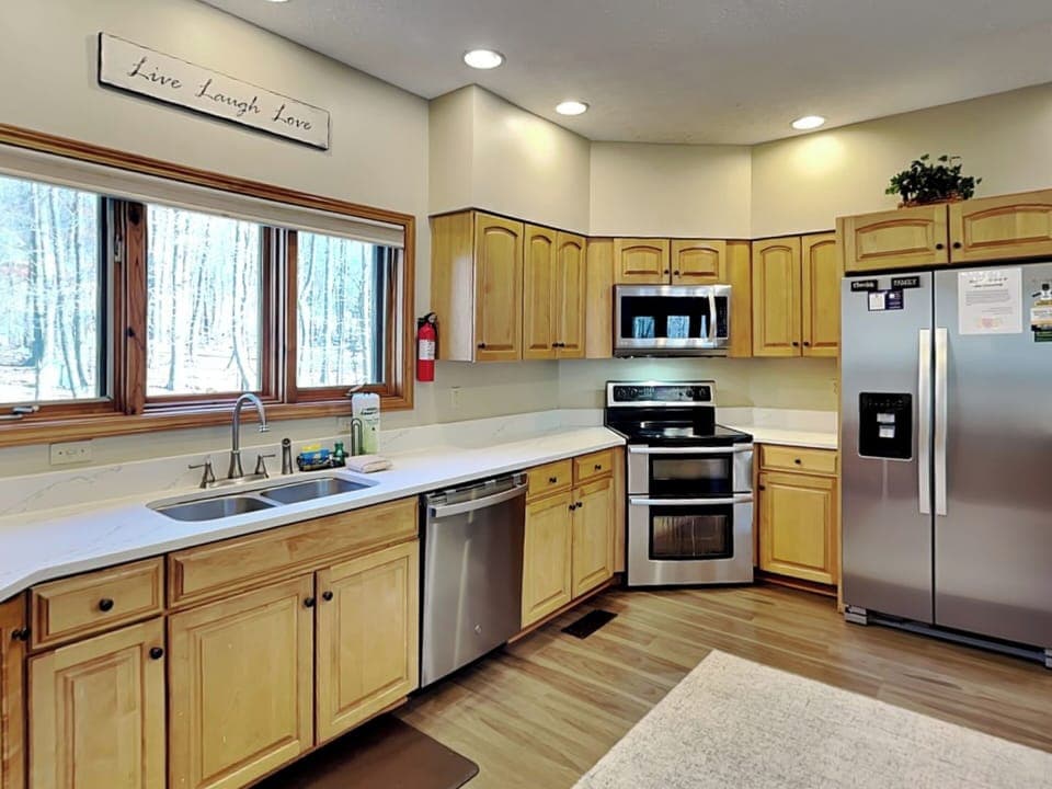Full Kitchen