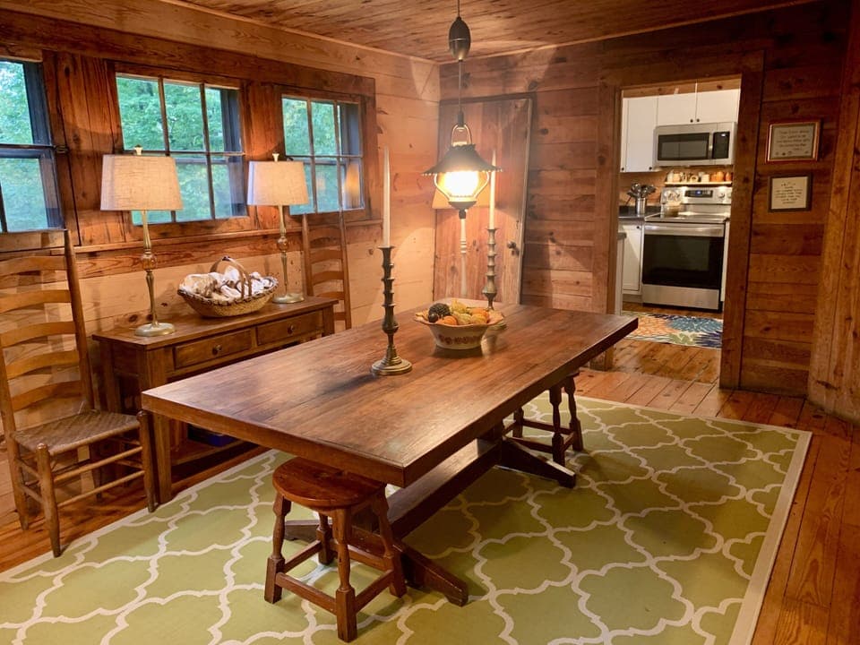 Dining room adjoins the kitchen