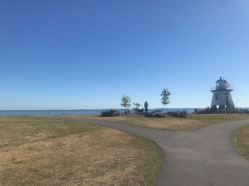 Port Clinton Lighthouse - a mile walk