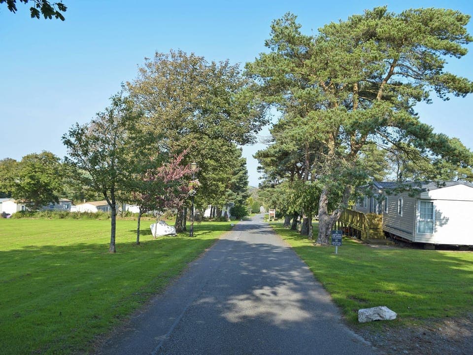 Garden and grounds | Dinas Country Club, Dinas Cross, near Newport