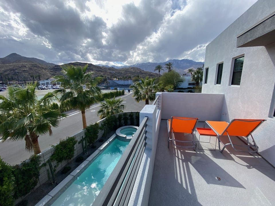 South bedroom tanning deck with mountain views.