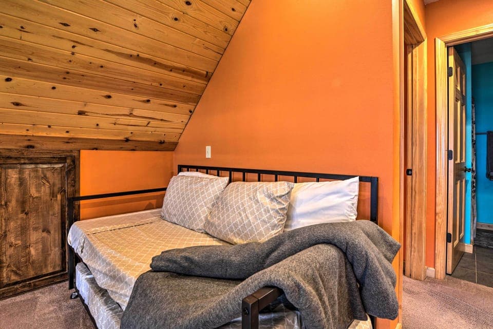 Loft | Twin Bed w/ Twin Trundle Bed