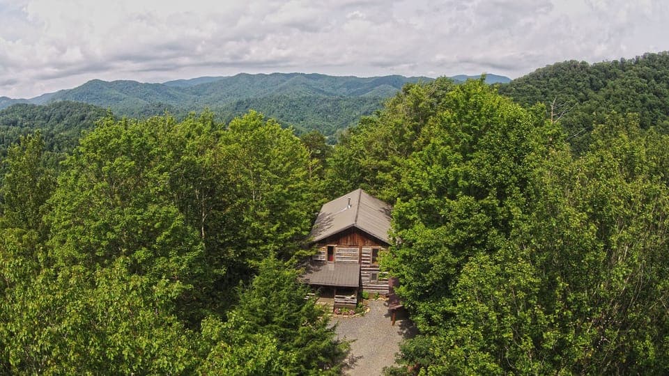 Ariel view of the Fern Rock Retreat 