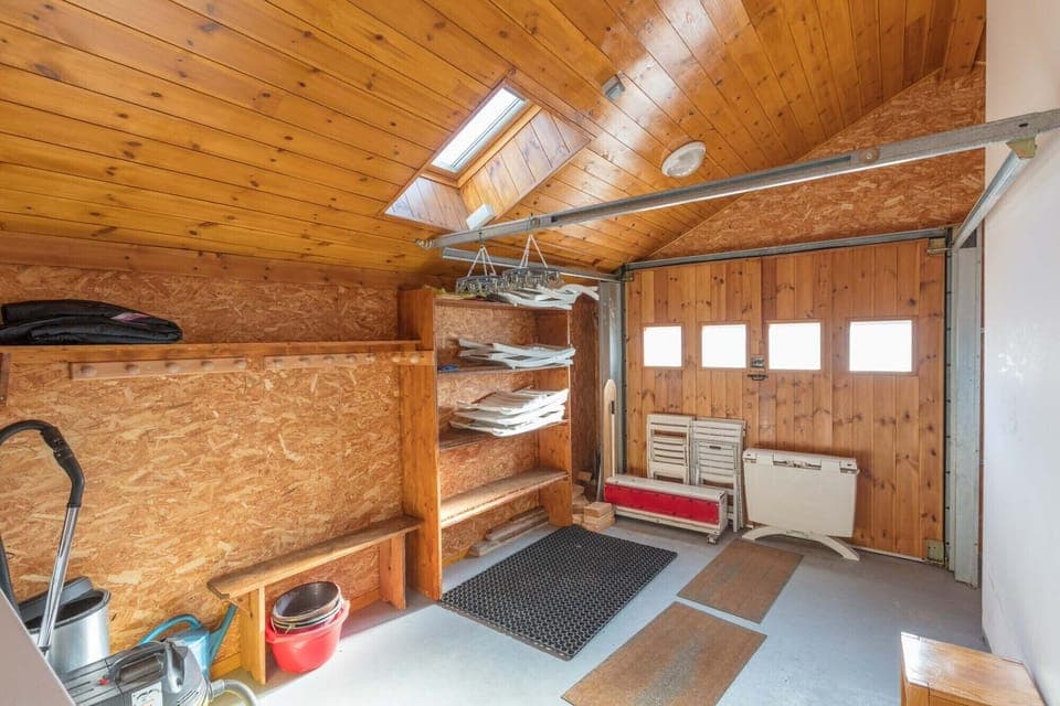 Garage entrance (no parking)