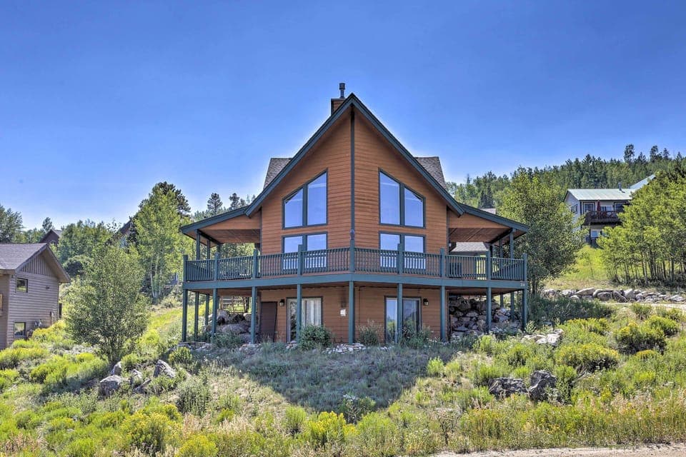 Granby Vacation Rental | 3BR | 3.5BA | 2,300 Sq Ft | Stairs Required