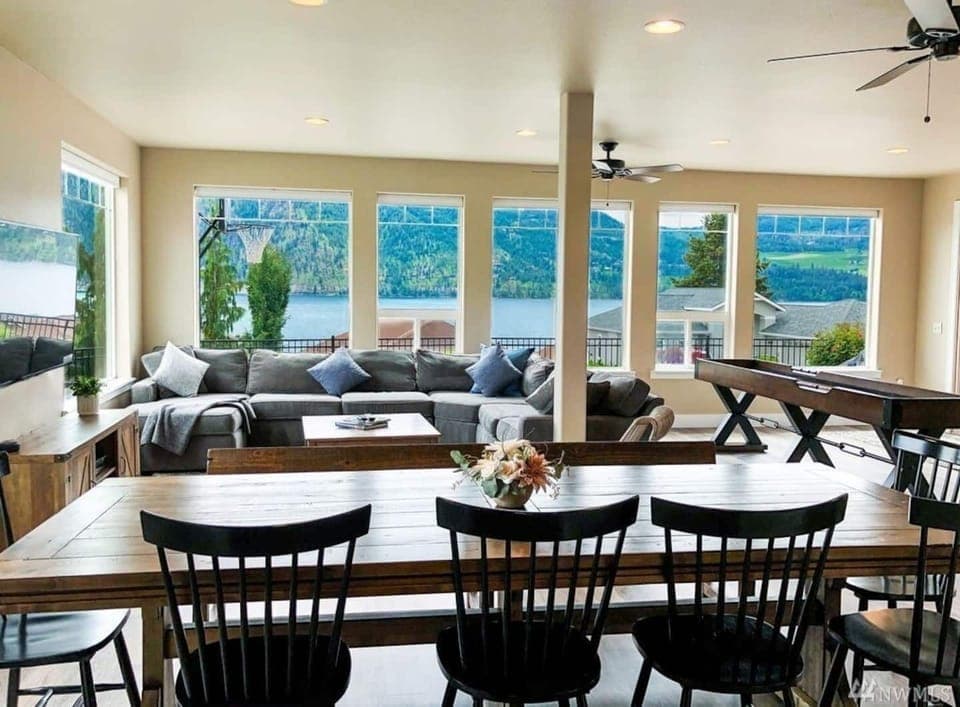 Walk to downtown Manson! Large open concept kitchen, dining and living room with amazing views. 