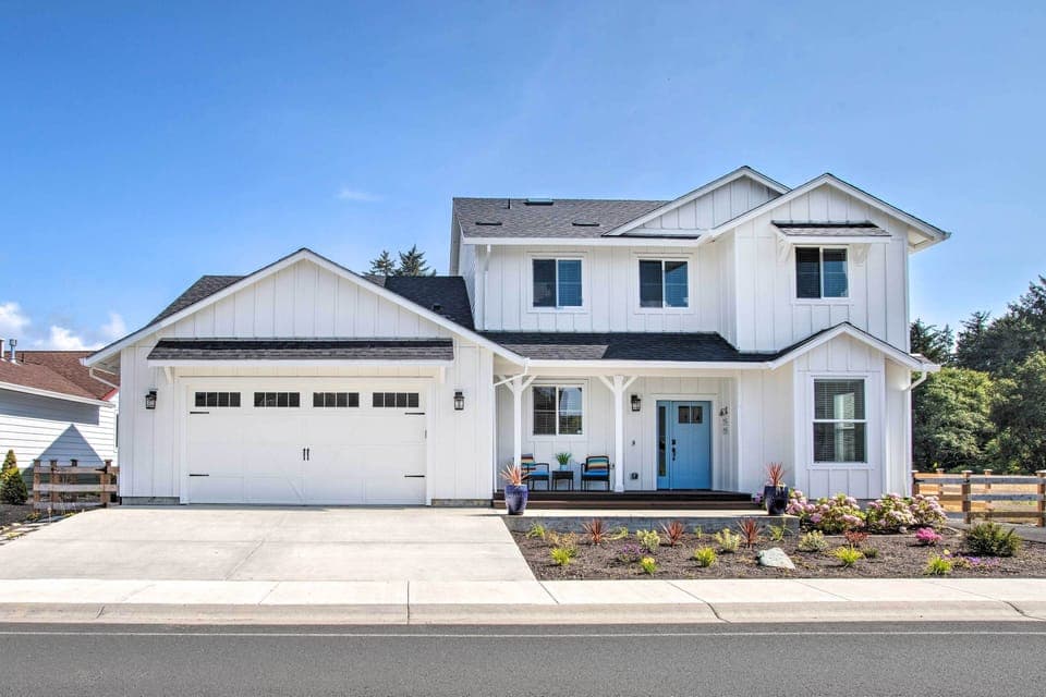 Seaside Vacation Rental | 4BR | 2.5BA | 2,762 Sq Ft | Stairs Required