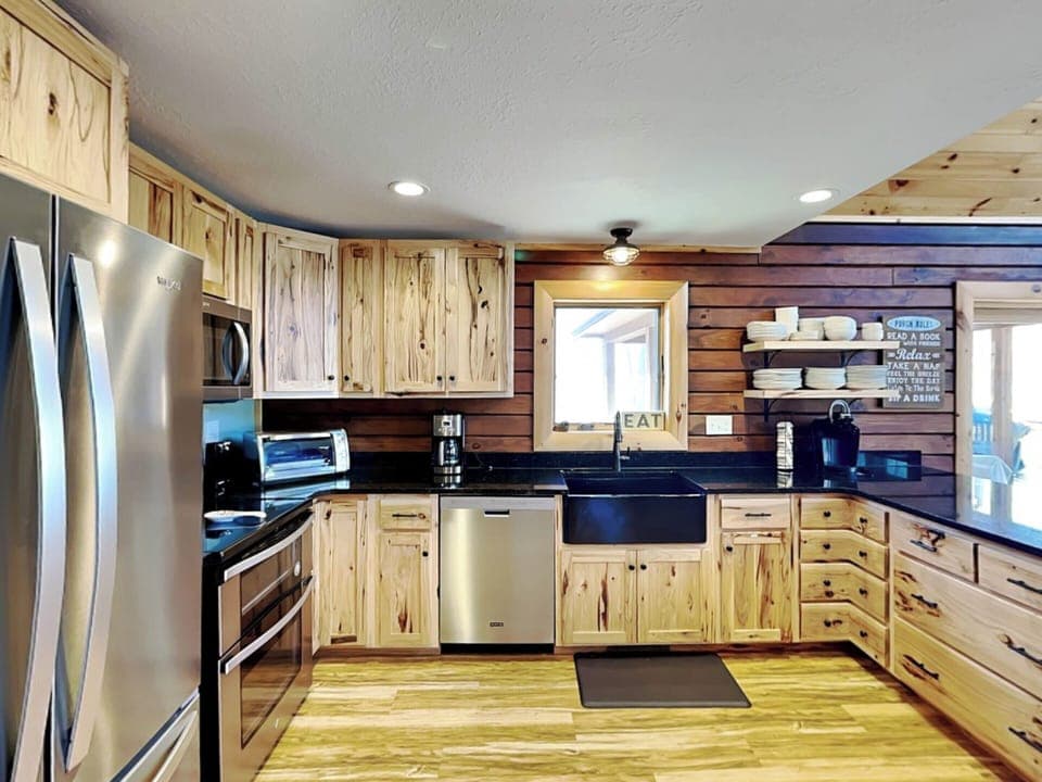 Full Kitchen