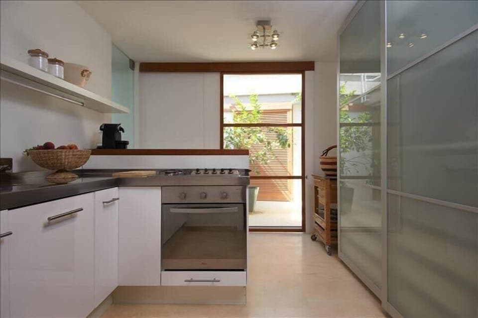 Totally Modern Main Kitchen