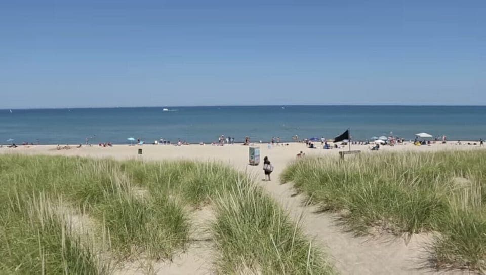 Stop 7 is an easy 7 block walk away. Stop 7 is the Beachwalk Beach. 