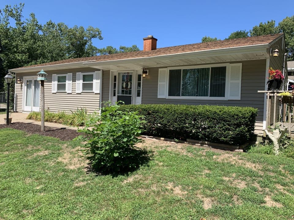 Single story home perfect for smaller families- 7 blocks to the beach.