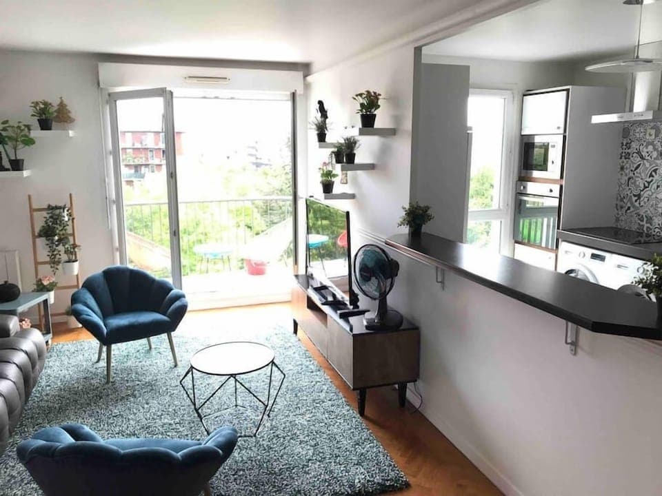 7373ba05-d8d8-4855-af92-6ce29535005f